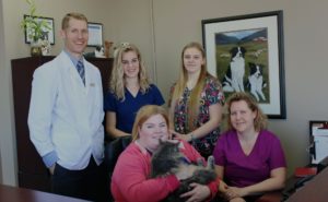 Staff Members in reception. About Streetsville Animal Hospital, Mississauga, ON.
